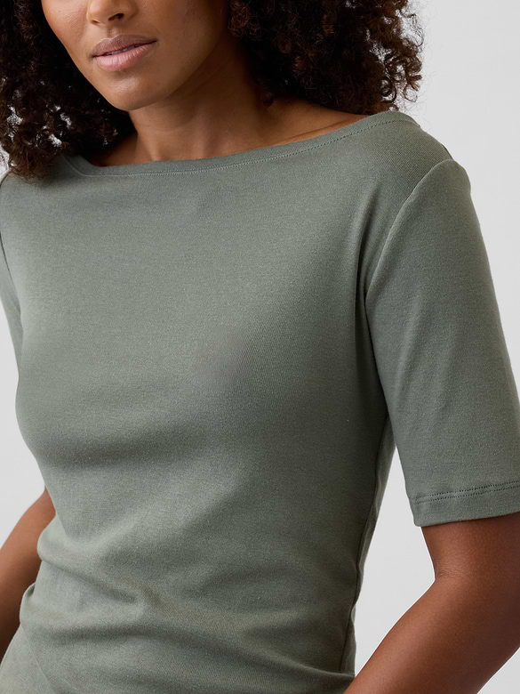 Modern Ribbed Boatneck T-Shirt
