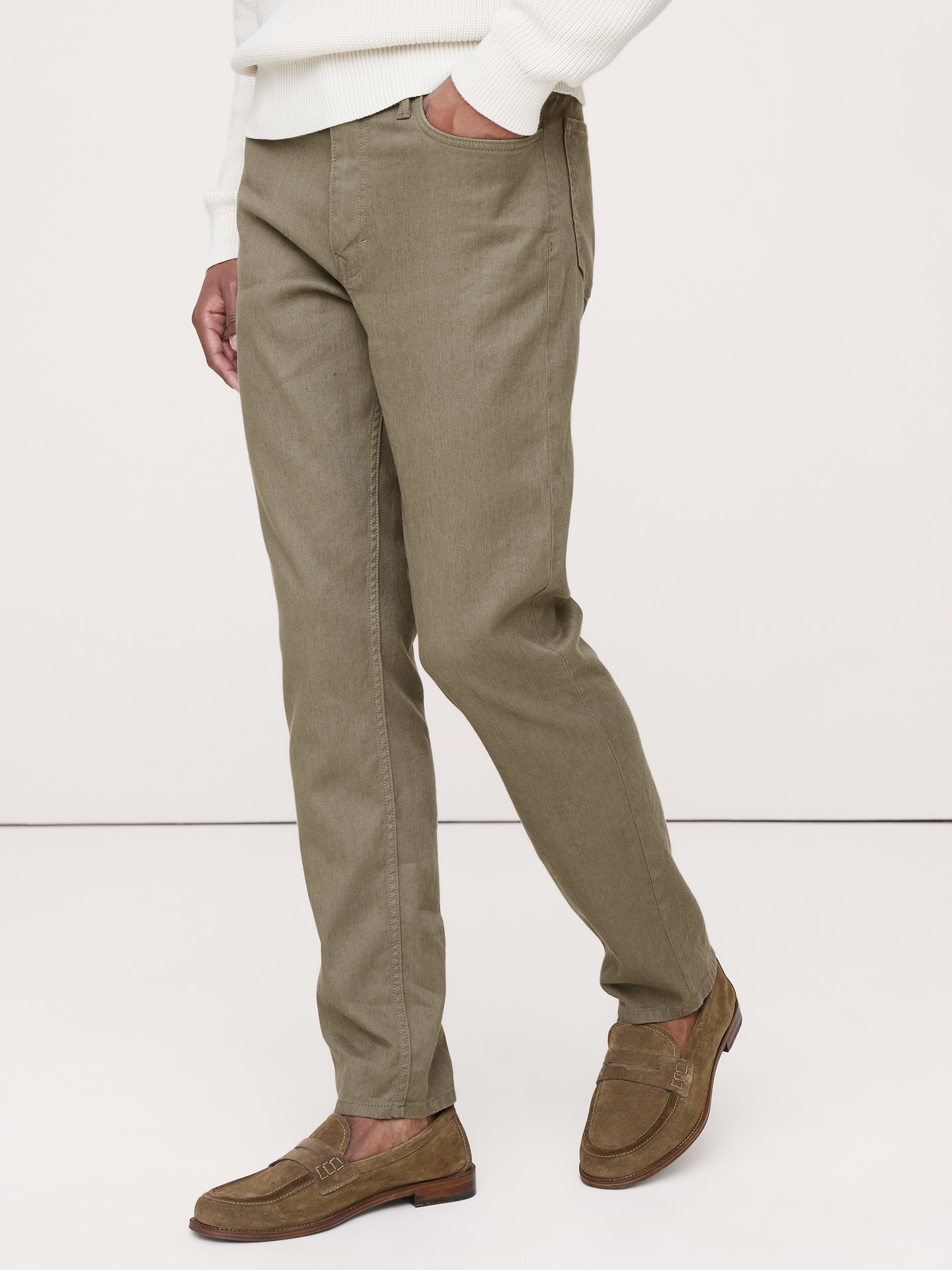 L'image numéro 3 présente Pantalon Voyageur étroit en lin et coton