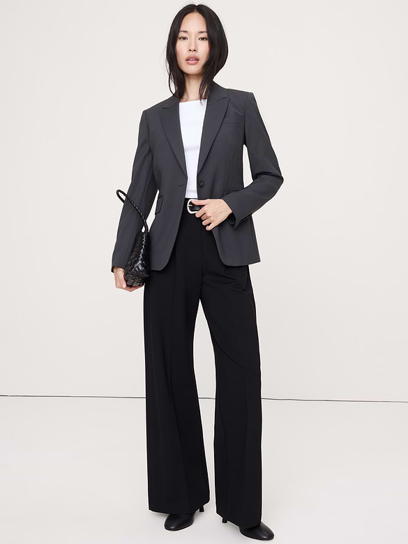 Slim Italian Lightweight Wool Blazer