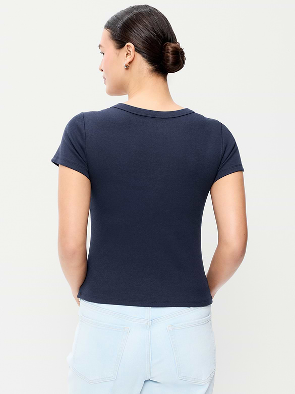 Snug V-Neck Crop T-Shirt