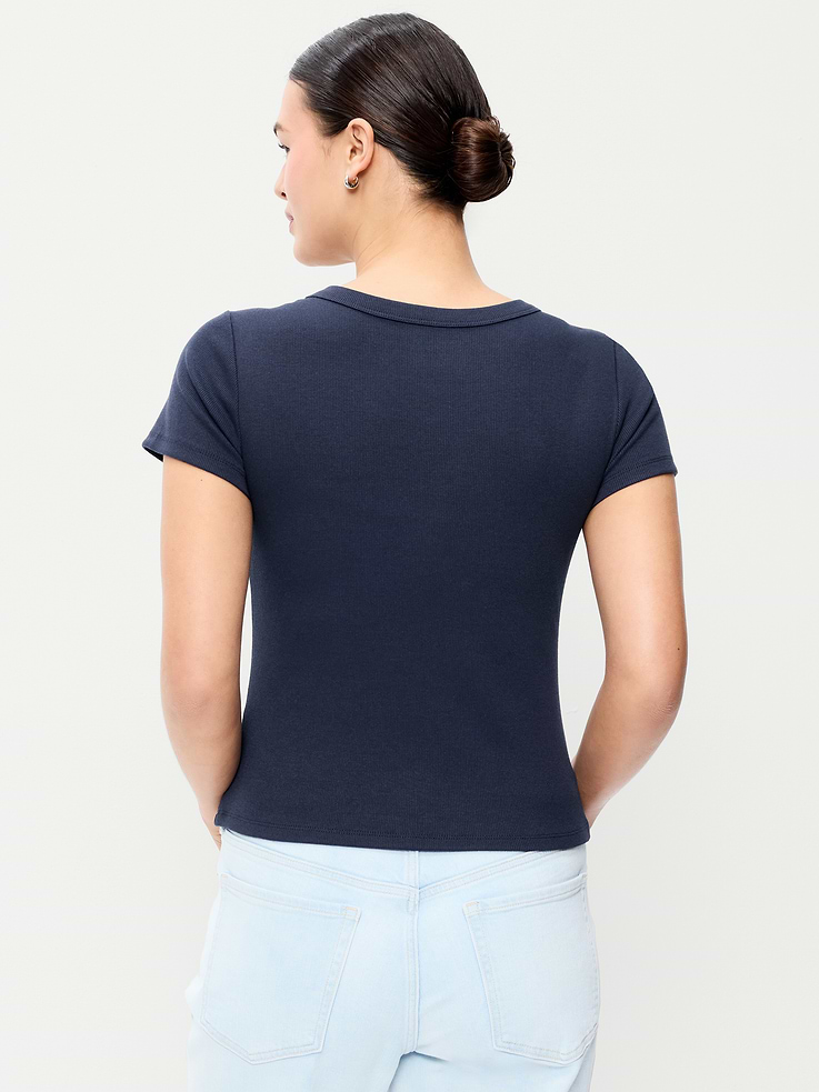 Image number 6 showing, Snug V-Neck Crop T-Shirt