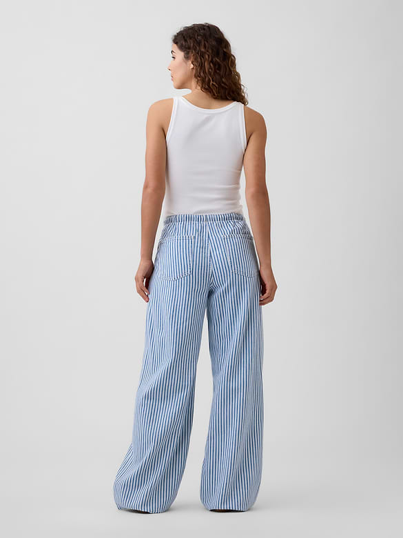 Mid Rise SuperLight Pull-On Wide-Leg Jeans