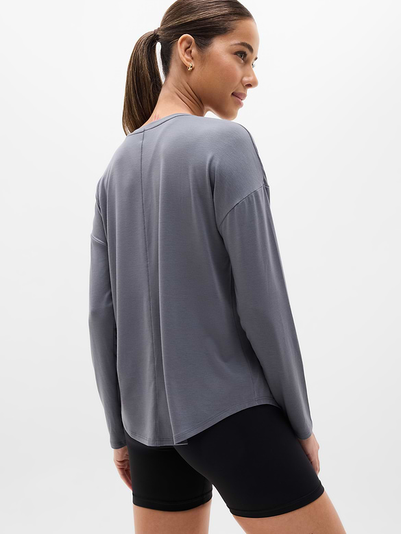 Move With Ease Top