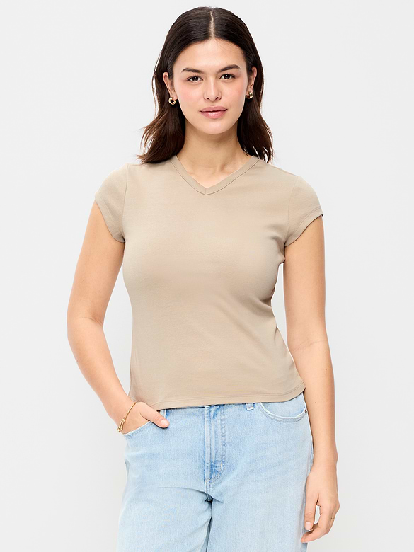 T-shirt ajusté à encolure haute en V