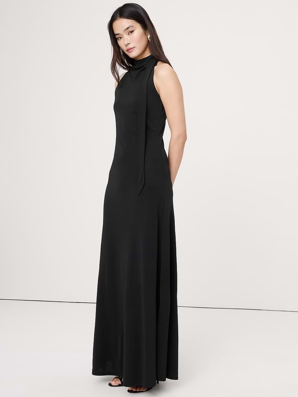 anna october asymmetric cotton-blend maxi dress On My Page now with a dramatic company-event STYLING A FLORAL MAXI Color:Antique Rose