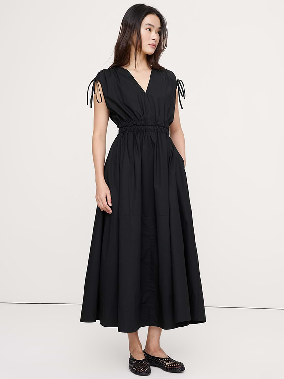 Robe longue à épaules froncées en popeline