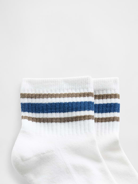 Athletic Quarter Crew Socks