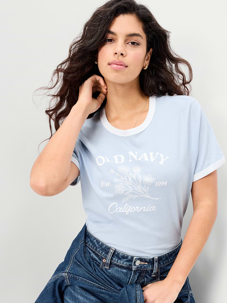 L'image numéro 3 présente T-shirt passe-partout à bords contrastants avec logo et imprimé