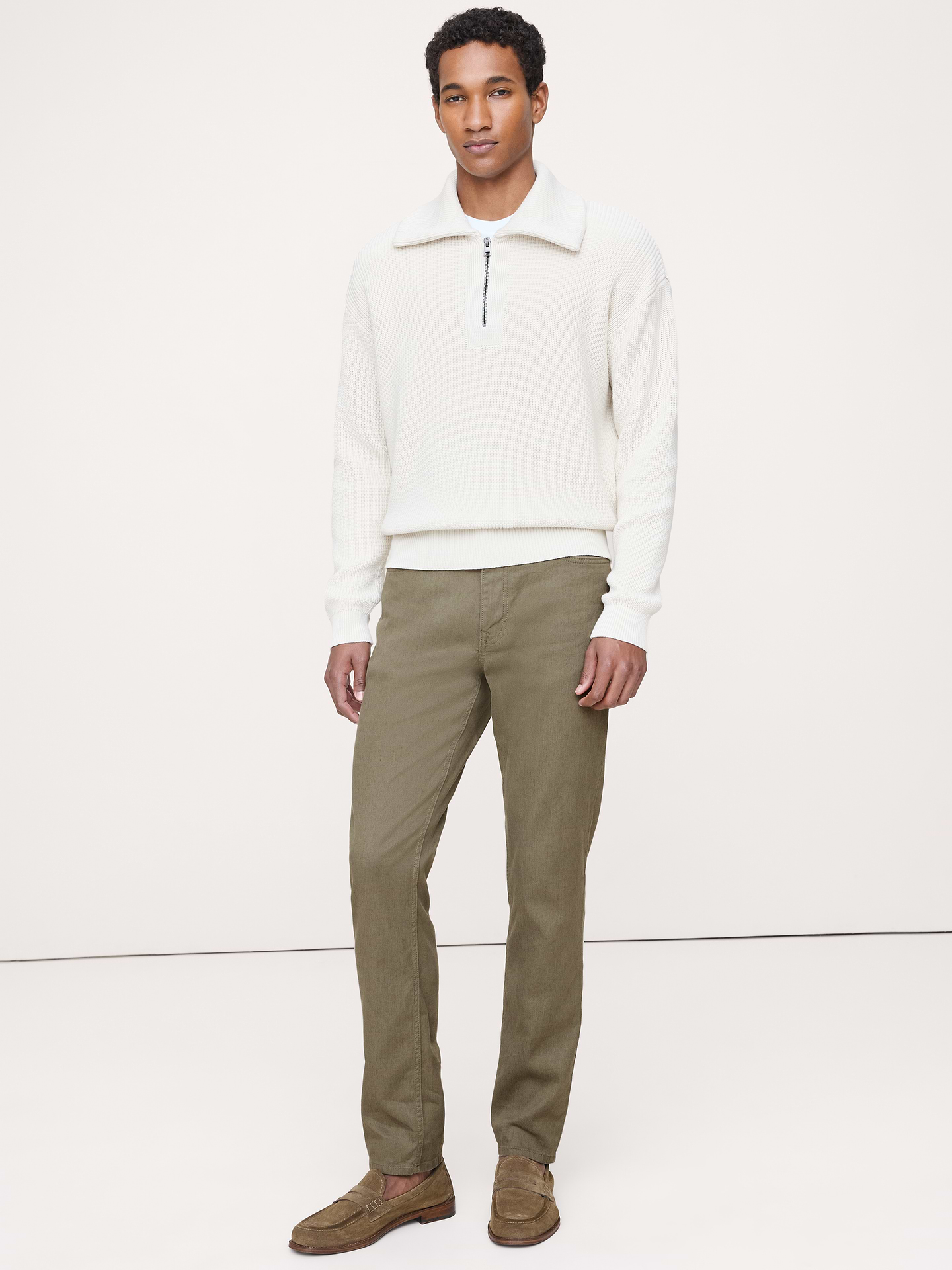L'image numéro 1 présente Pantalon Voyageur étroit en lin et coton