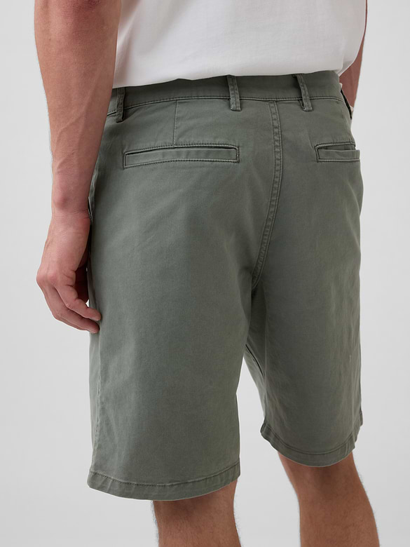 9" Essential Khaki Shorts