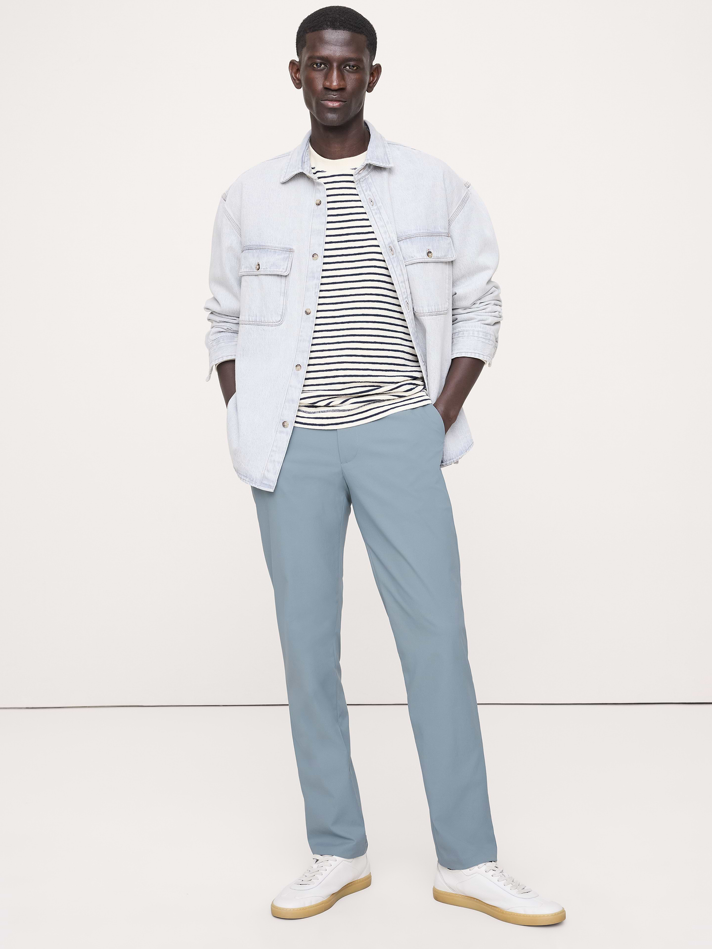 L'image numéro 1 présente Pantalon Performance athlétique étroit