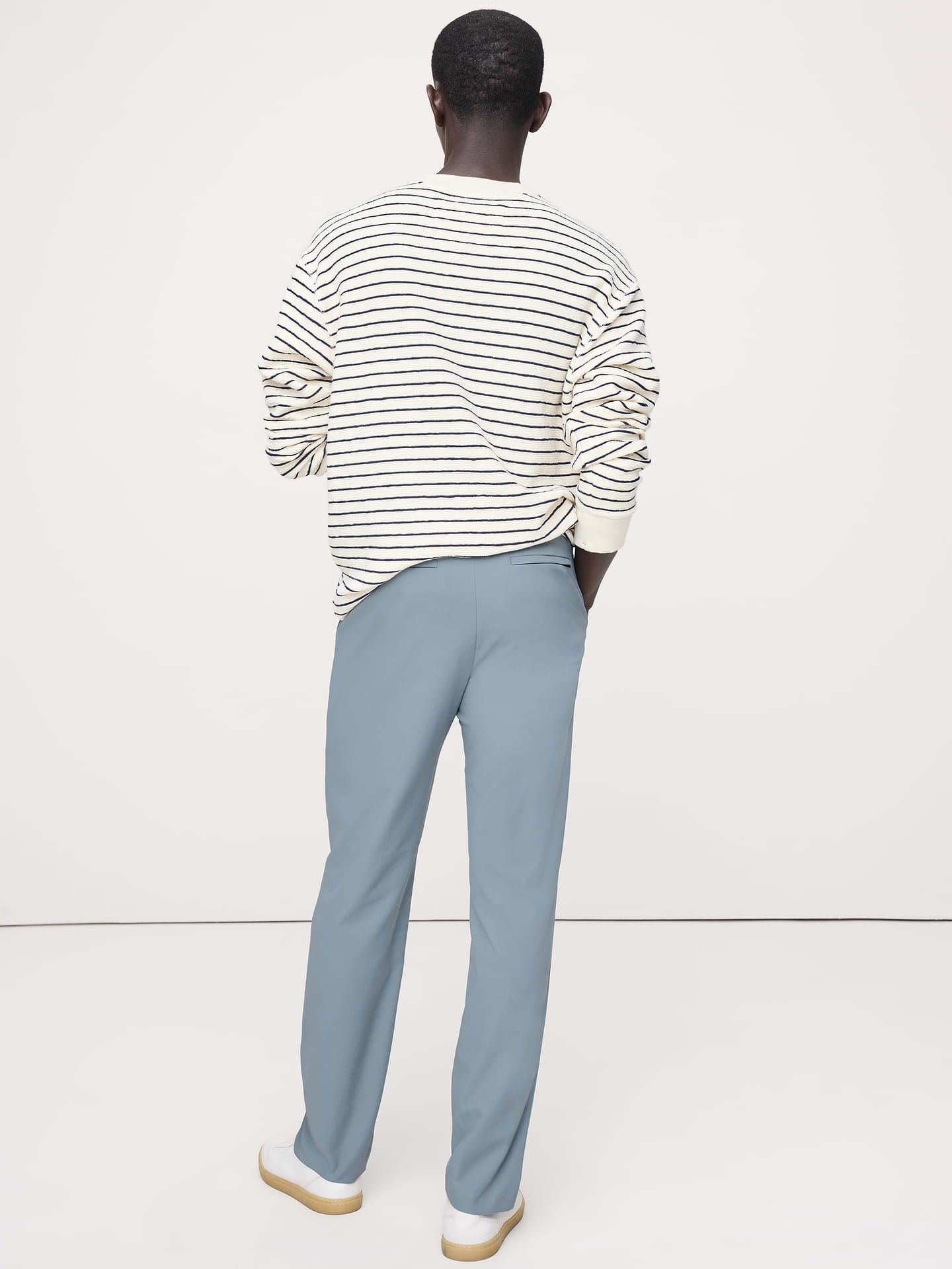 L'image numéro 2 présente Pantalon Performance athlétique étroit
