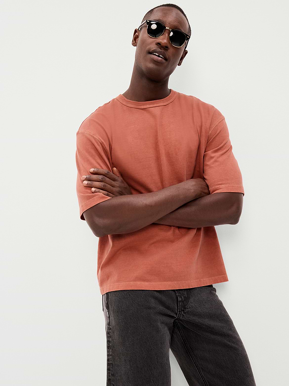 T-shirt court en tissu épais teint en plongée