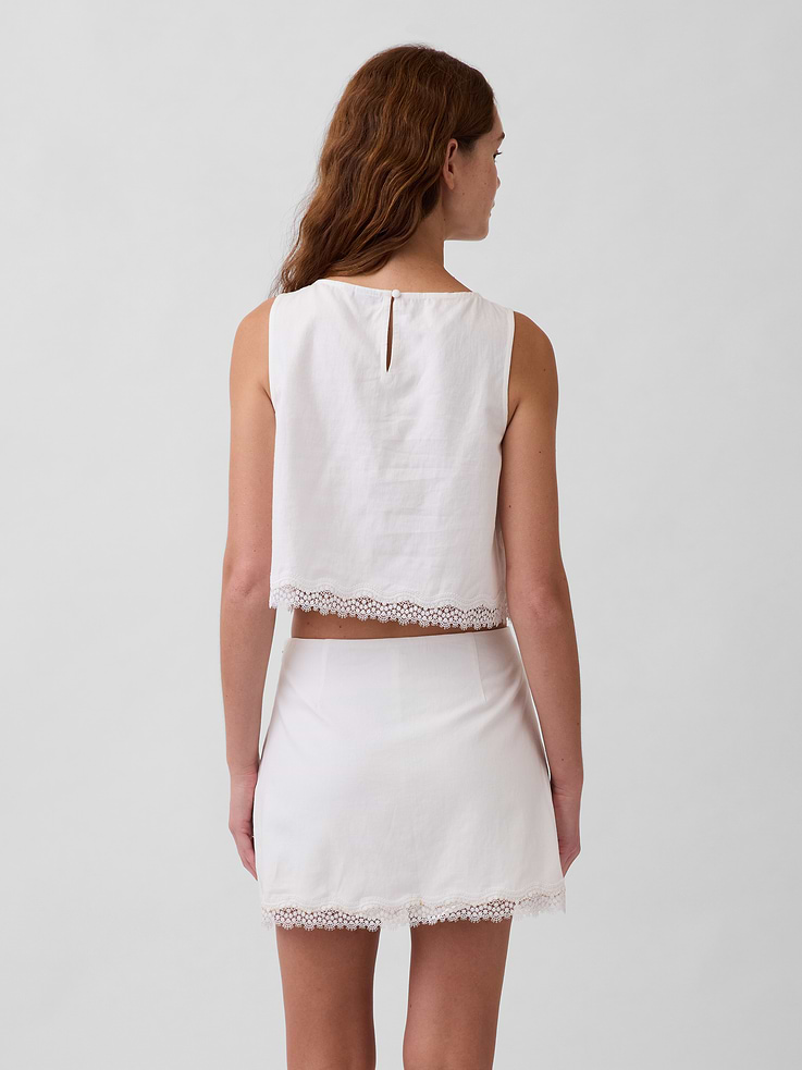 Image number 3 showing, Linen-Blend Lace-Hem Crop Shell Top
