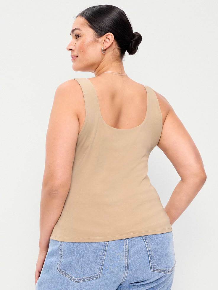 L'image numéro 9 présente Camisole à encolure dégagée en tissu sculptant double épaisseur