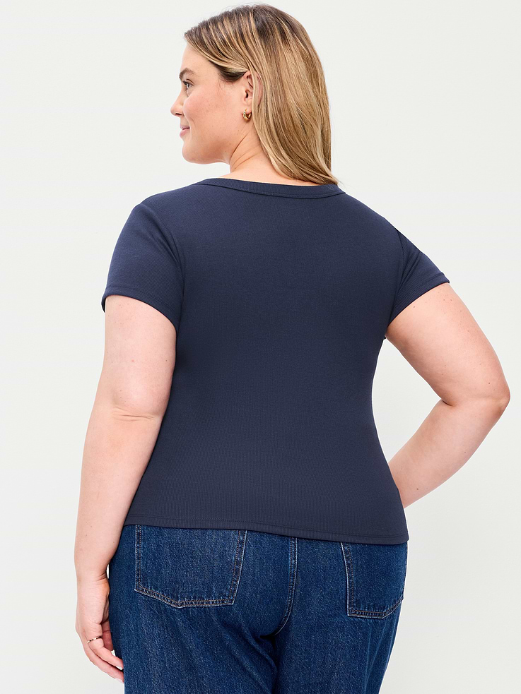 Image number 8 showing, Snug V-Neck Crop T-Shirt