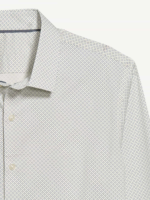Chemise habillée emblématique Pro Performance, coupe étroite