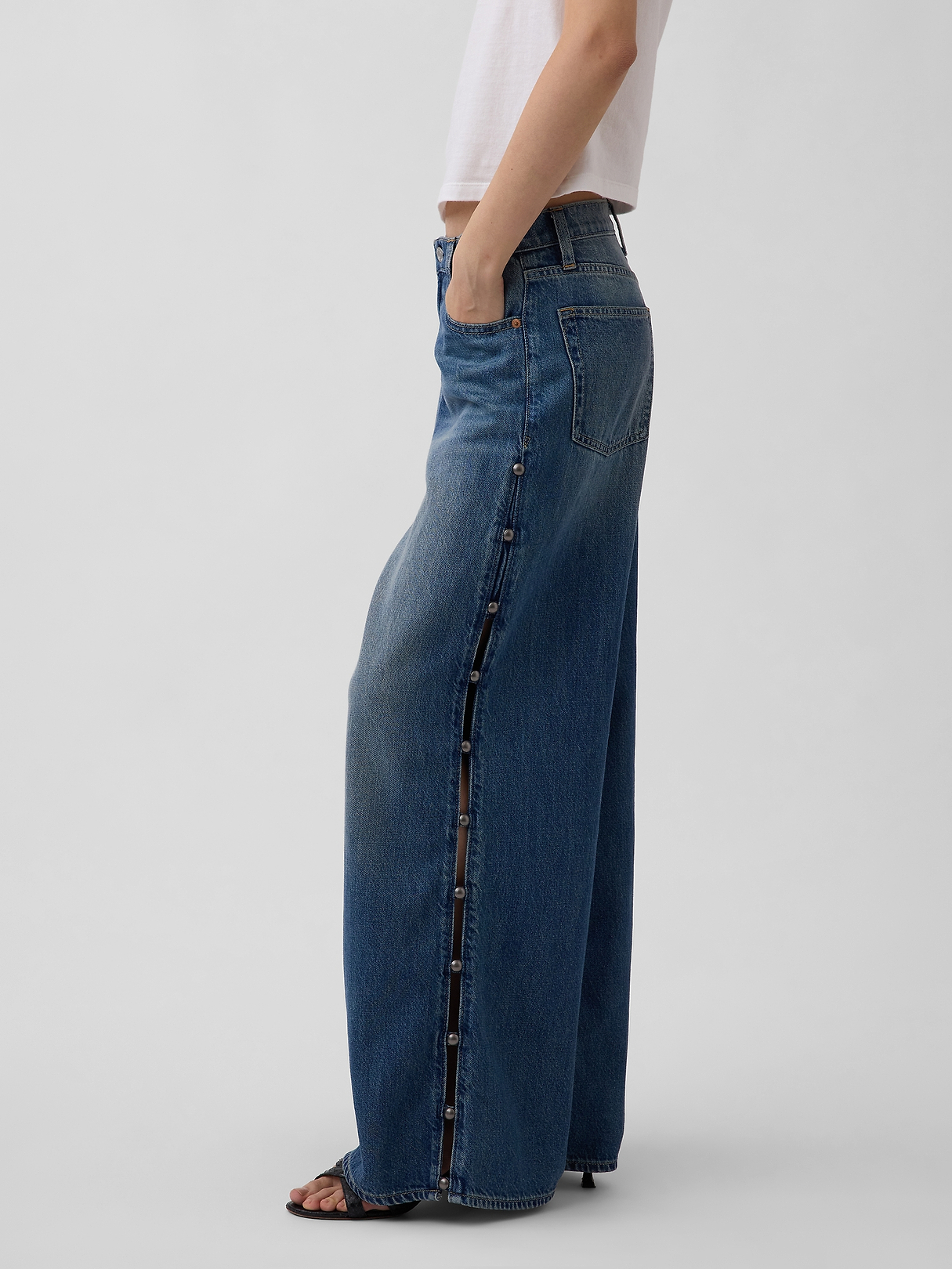 Mid Rise UltraSoft Studded Baggy Jeans | Gap