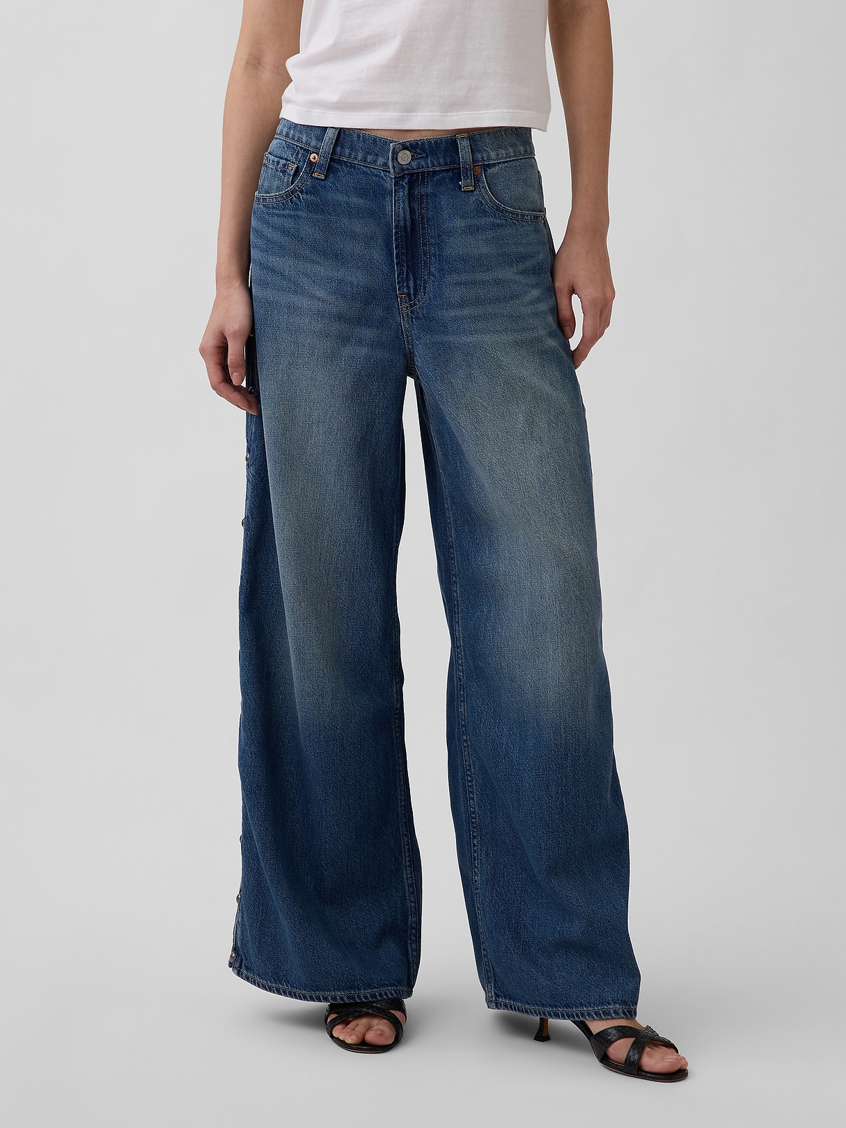 Mid Rise UltraSoft Studded Baggy Jeans | Gap