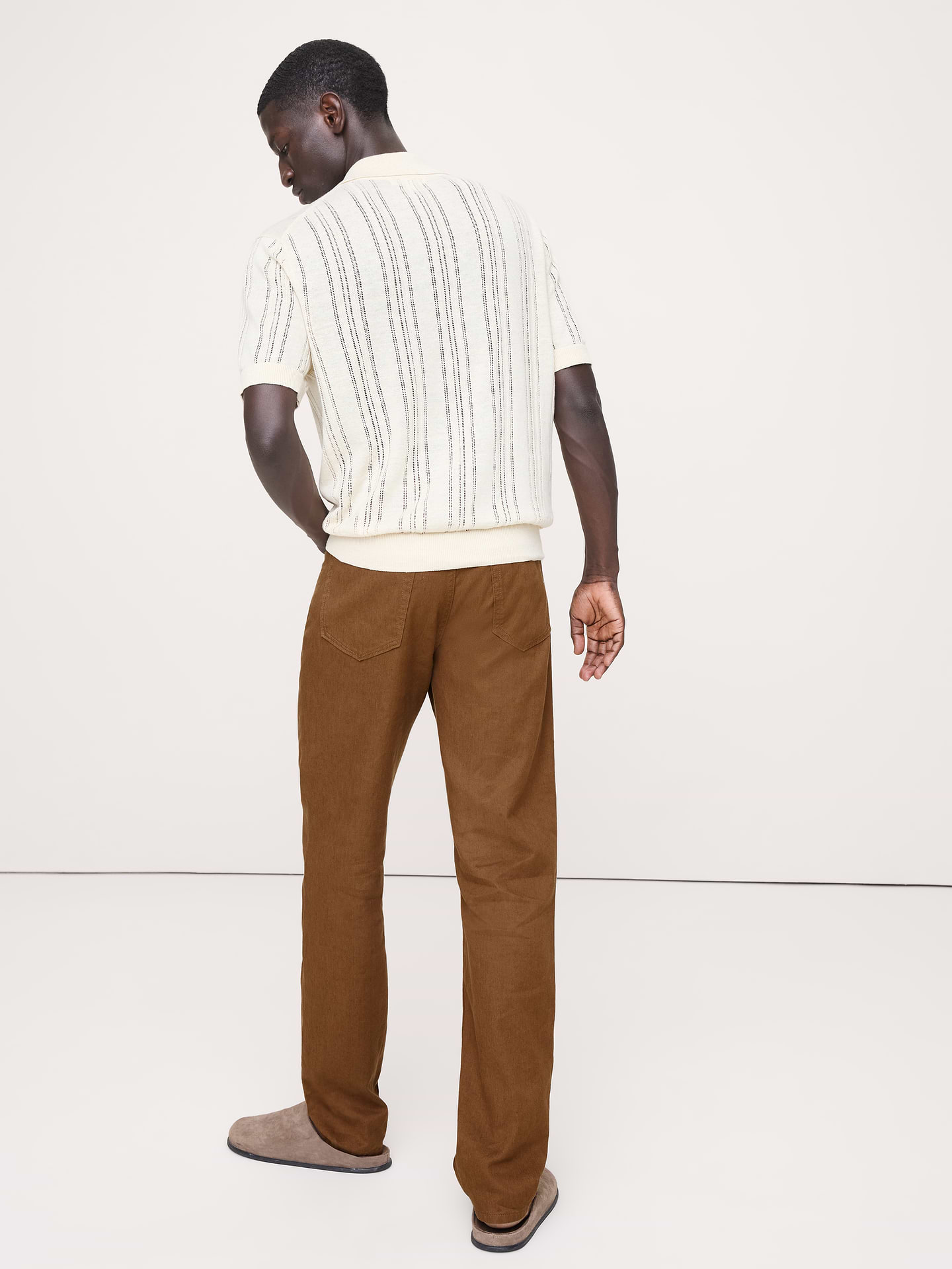 L'image numéro 2 présente Pantalon Voyageur étroit en lin et coton
