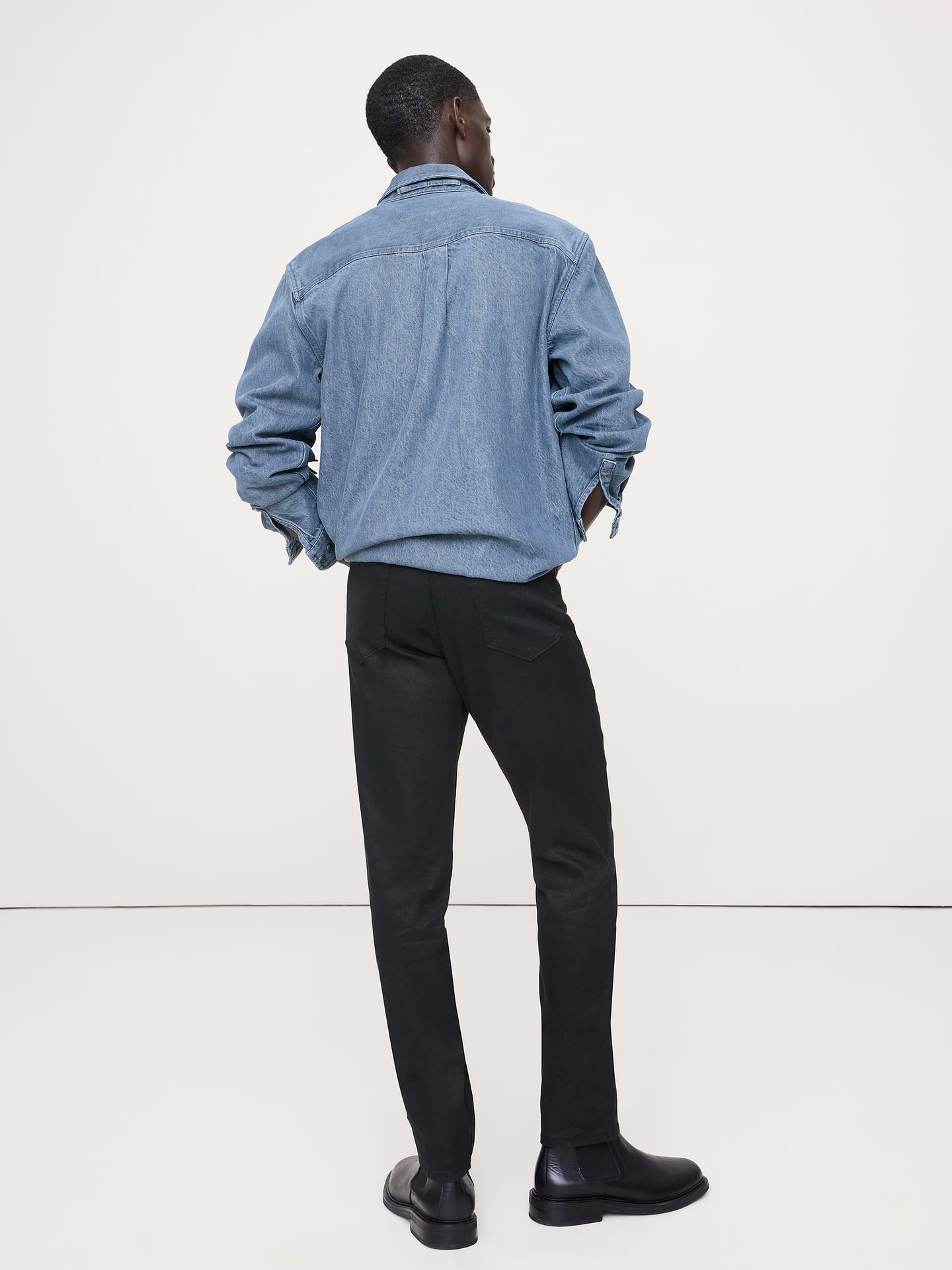 L'image numéro 2 présente Pantalon Voyageur étroit en lin et coton