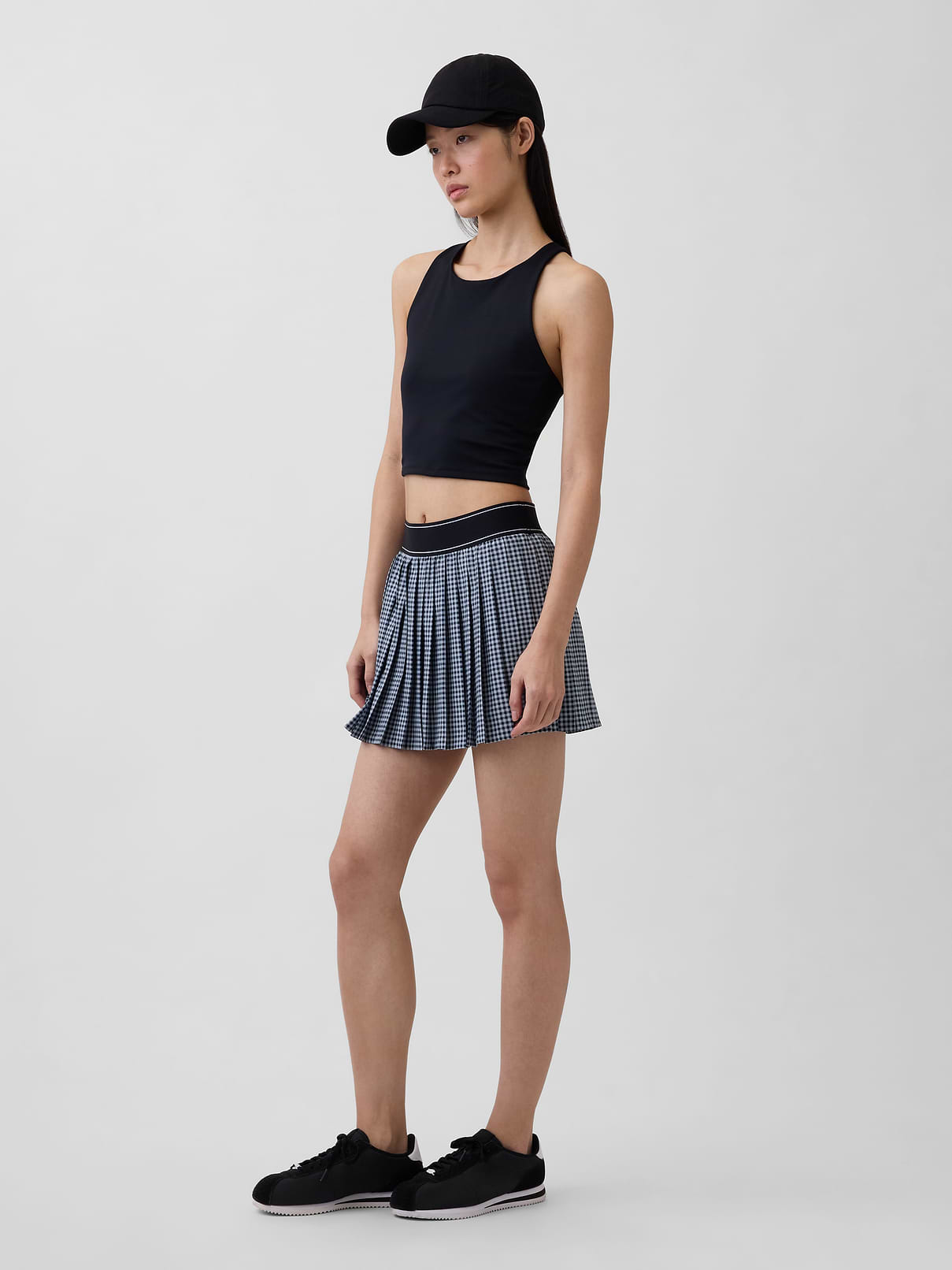 Image number 5 showing, GapFit Tech Pleated Exercise Skort