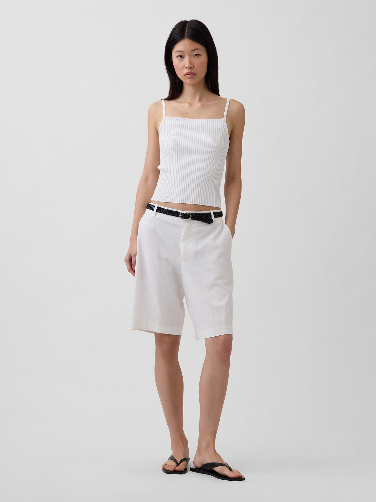 9" Low Rise Linen-Blend Trouser Shorts