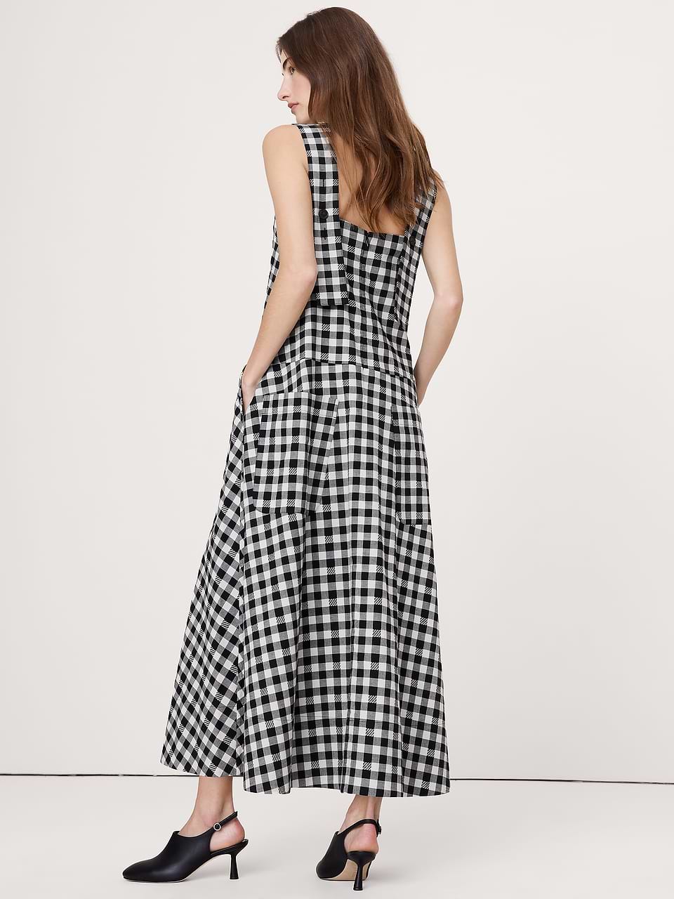 black white gingham dress Print Midi Featuring a classic black and white gingham print on breezy 100% cotton Villagallo Long Dress Black White