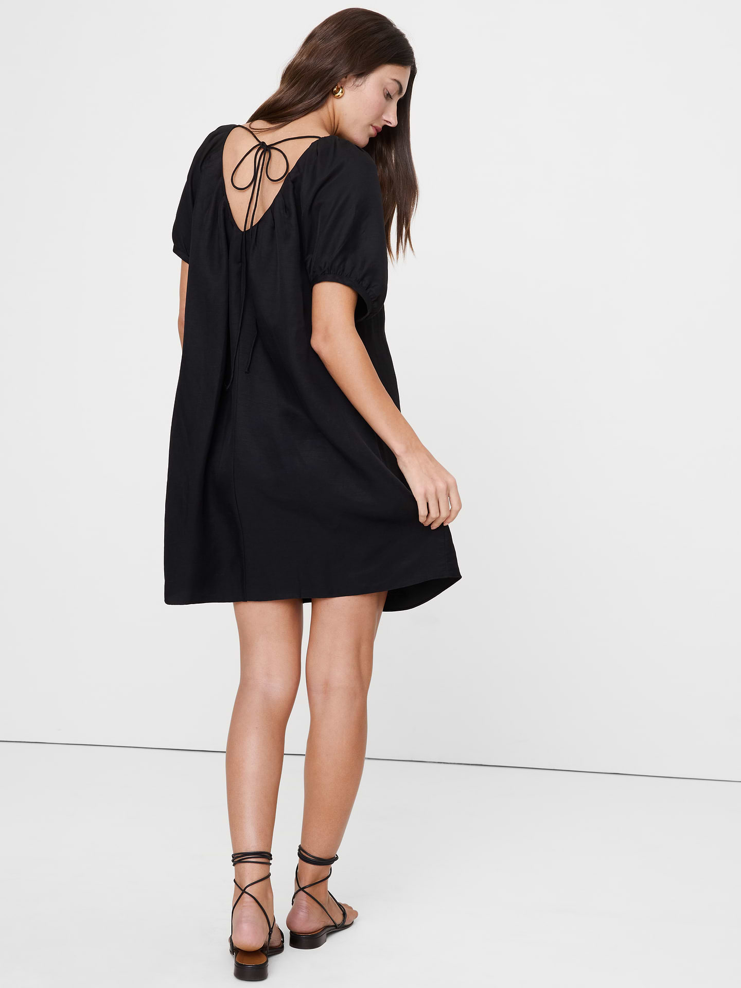 Image number 5 showing, Oversized Viscose-Linen Puff-Sleeve Mini Dress