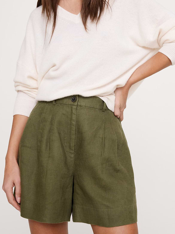 The Soho 4" Short in Linen