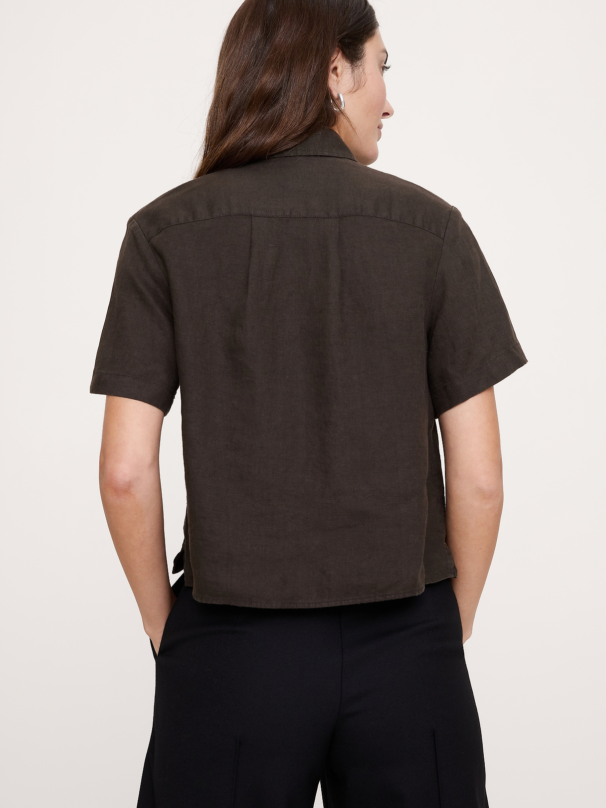 The Boxy Crop Shirt in Linen | Banana Republic