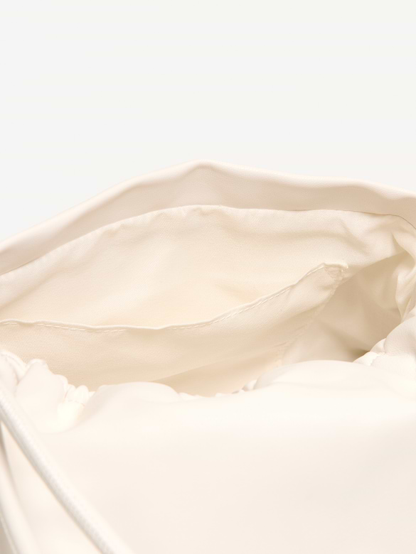 Sac à bandoulière doux et arrondi