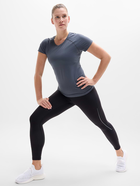 Momentum Flex Tee