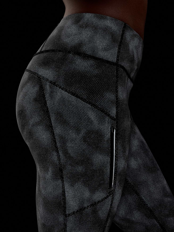 Image number 2 showing, Rainier High Rise Reflective Print Legging