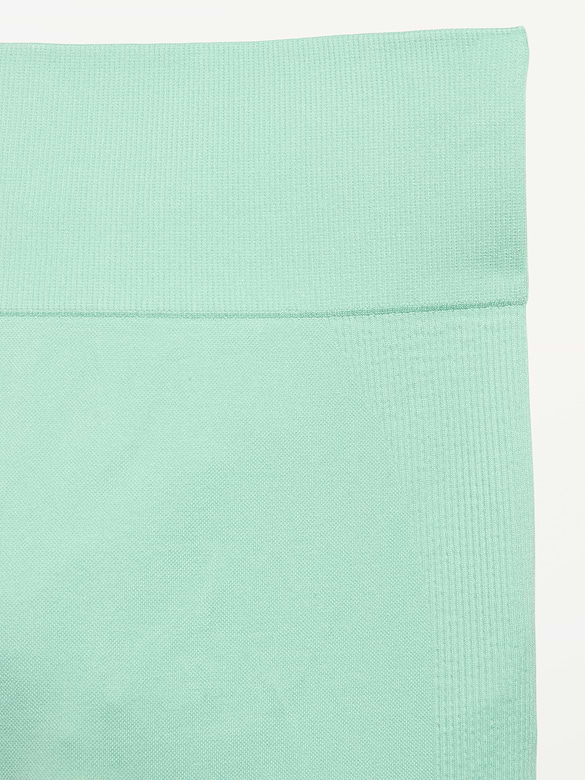Fitted High-Waisted 7/8-Length Seamless Performance Leggings for Girls