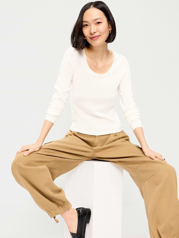 Fitted Scoop-Neck Cropped Jersey Sweater