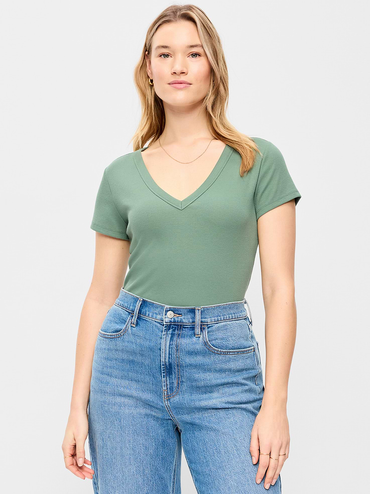 Image number 5 showing, Snug V-Neck Crop T-Shirt