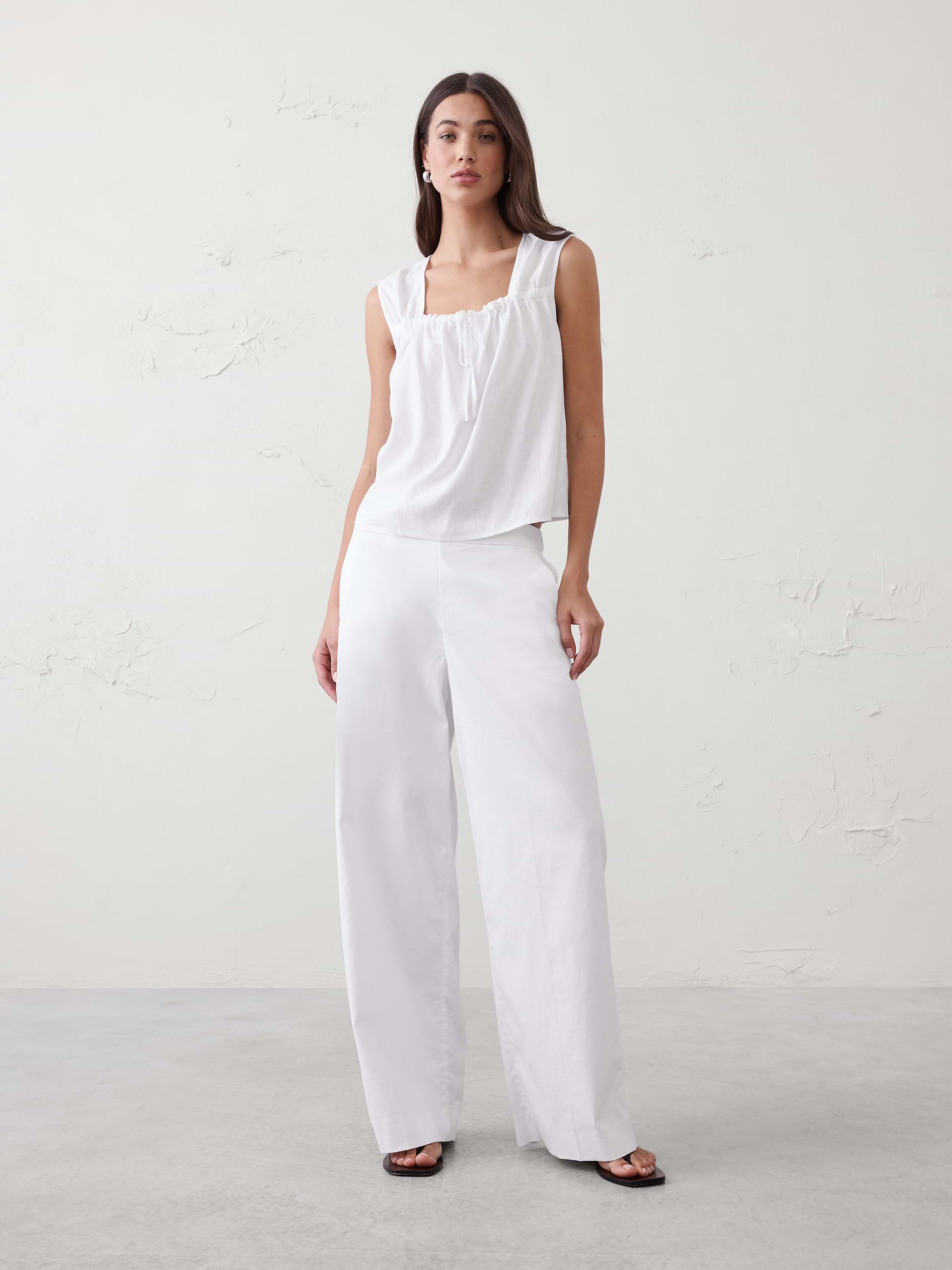 Image number 1 showing, Linen-Blend Tied Popover Top
