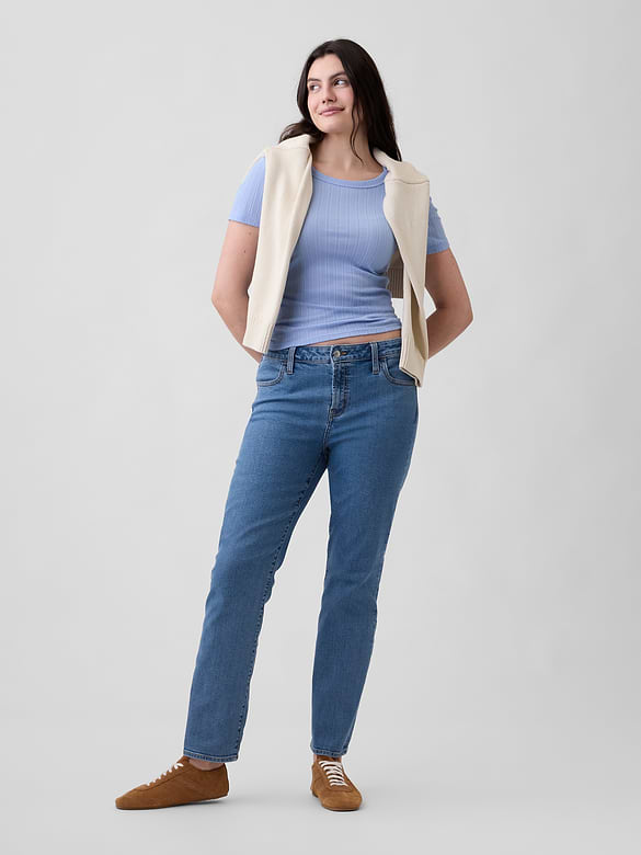 Mid Rise Classic Straight Jeans