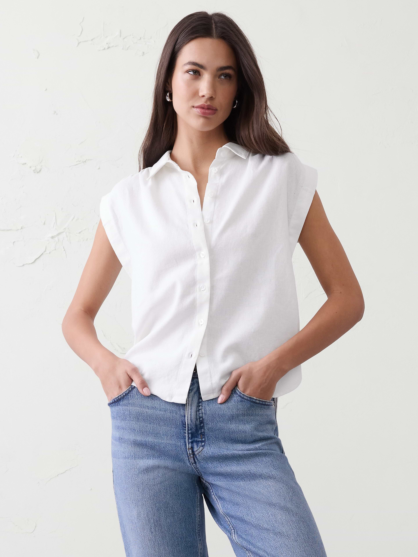 Image number 1 showing, Linen-Blend Pleated Shirt