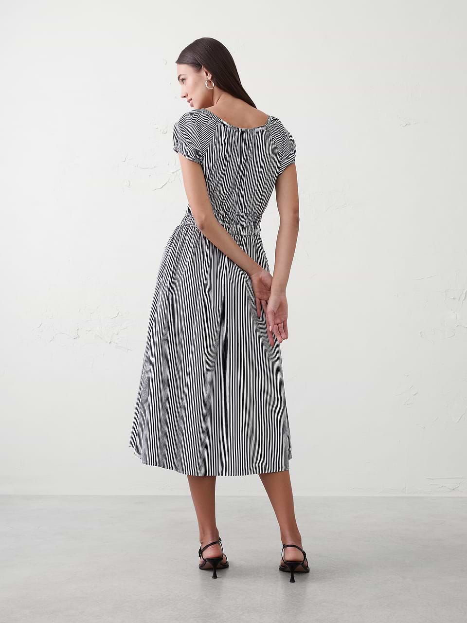 luxury crochet dress AZUCAR Golden Goddess Maxi – Resort Wear, Elegant Beach Cover Up & Vacation Dress transparent details sale-20250119 Shop Tie-Dye Crocheted Beach Kleur:Blosend-pienk