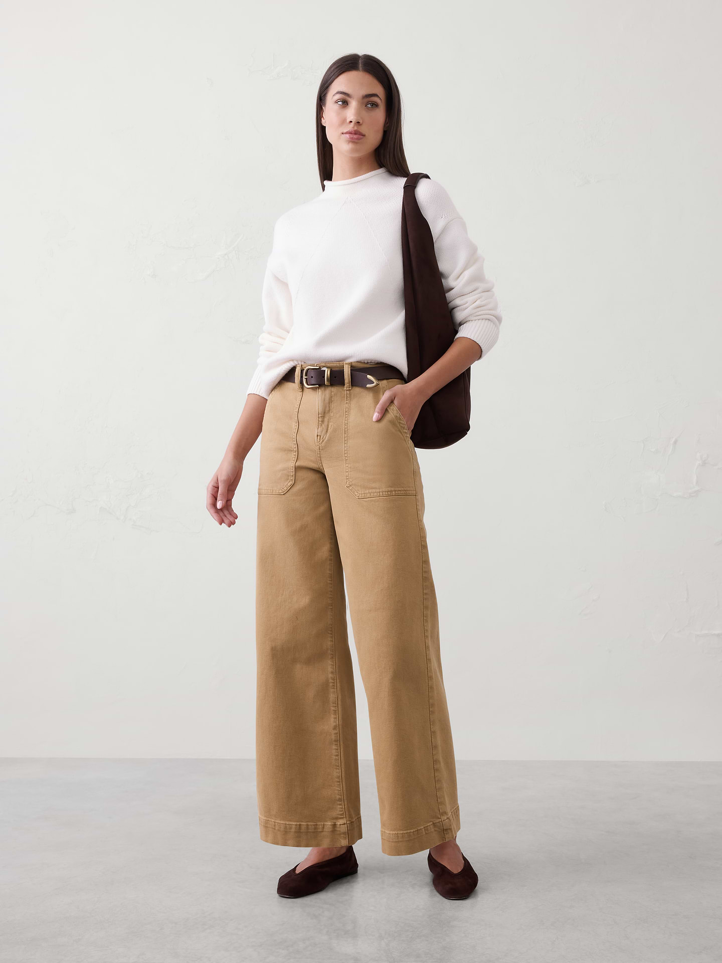 Image 1 of 4, Full length., Shank button closure with zip fly. Belt loops., Angled front patch pockets. Back patch pockets., Back waist darts., Made exclusively for Banana Republic Factory., Product #860645
