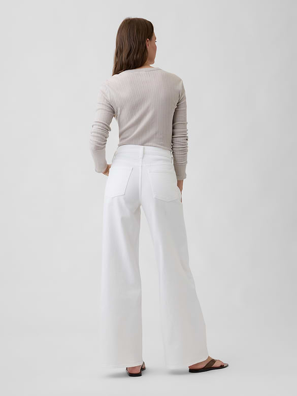 Mid Rise Wide-Leg Jeans