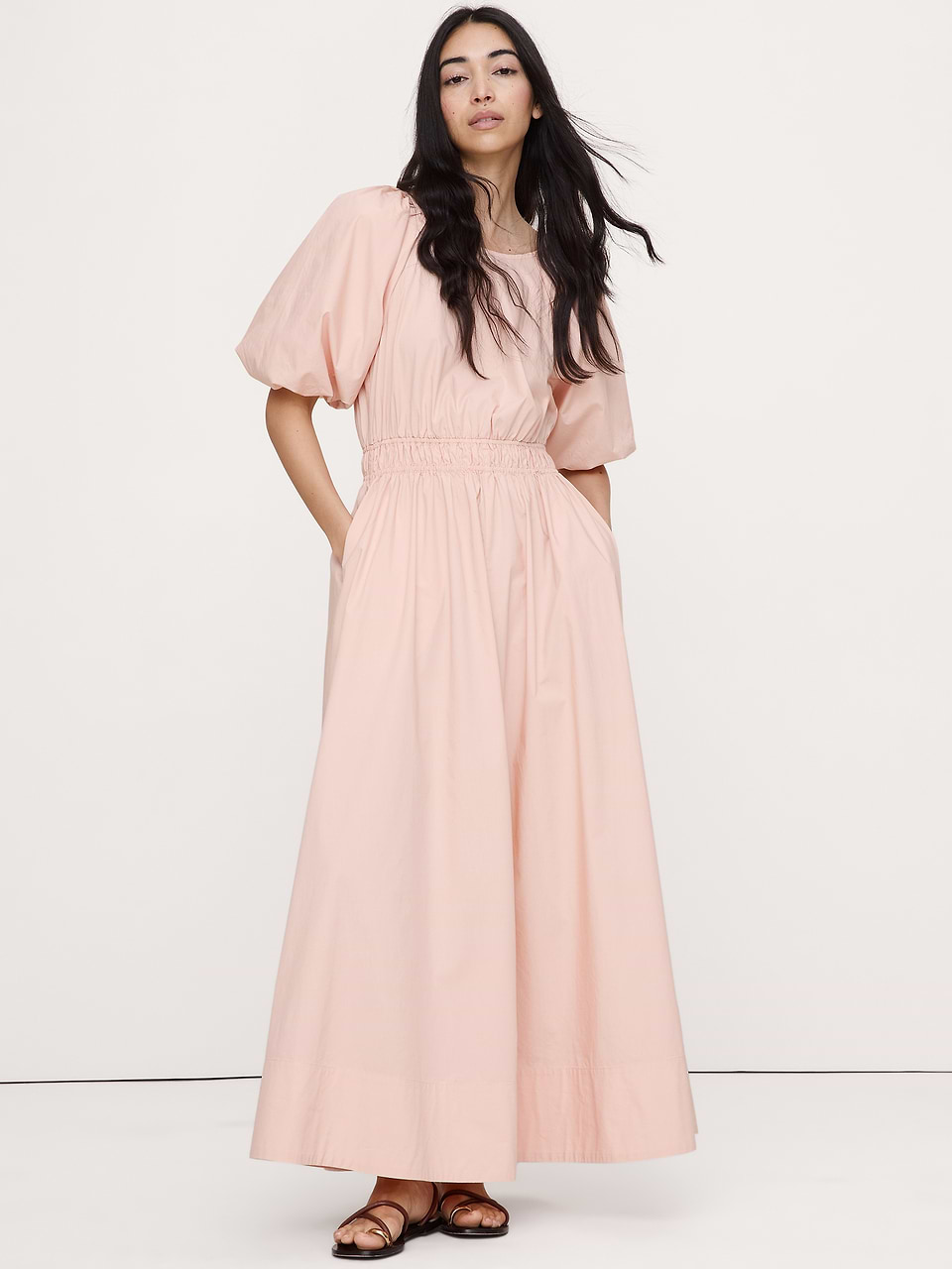 vintage evening dress Rose Gold Glitter Floral Prom Gown – Unique Size:2XL (18.5) 36/37 (1856) launch:April2024 Woman in polkadot dress Length Neckline