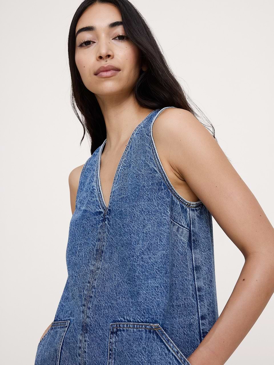 denim sheath dress banana republic Women's Shift Medium Stone Wash Size S easy craft project Ladies dresses How to Style a Color:Feather Style it now on