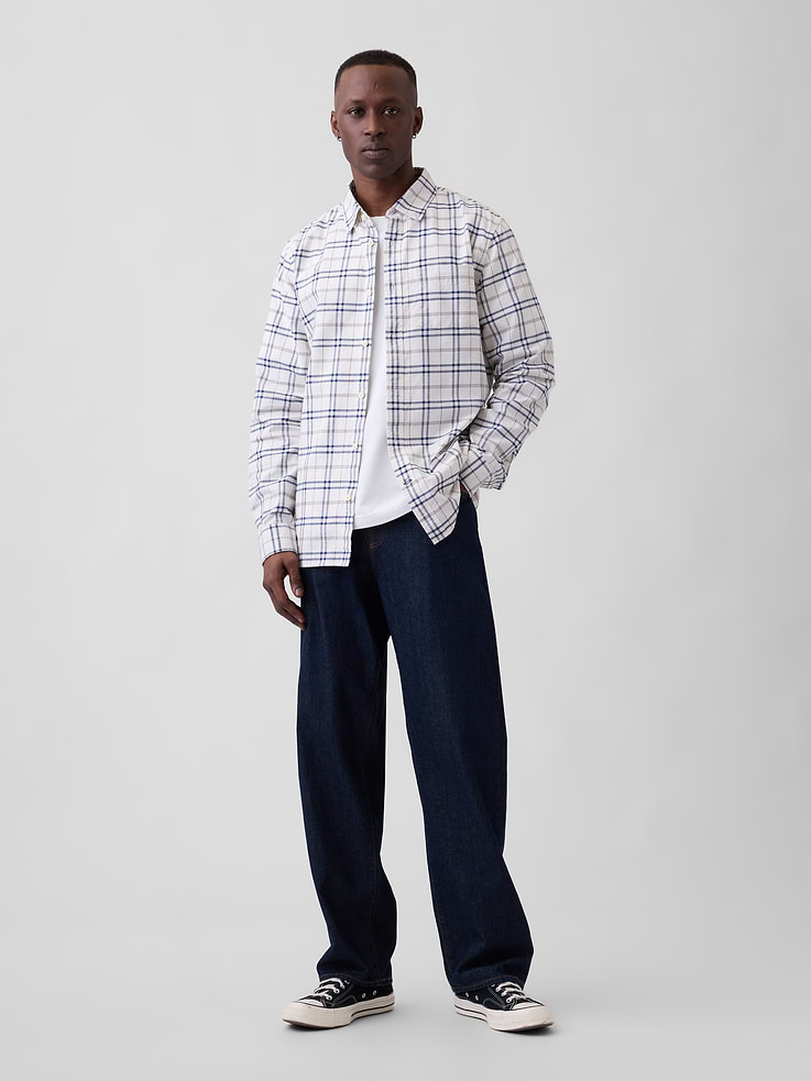 Image 3 of 5, Oxford Shirt in Standard Fit