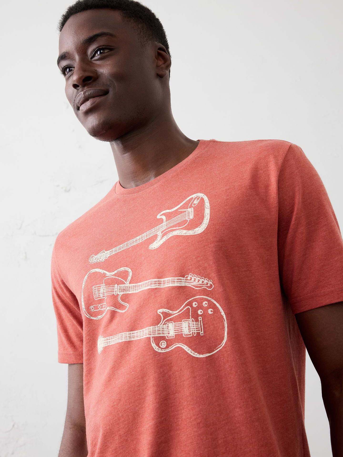 Image 1 of 8, In efforts to lower our environmental impact, we consciously crafted this T-shirt using cotton and recycled fibers made from 6 post-consumer plastic bottles., Crew neck. Short sleeves., Straight hem., Made exclusively for Banana Republic Factory., Product #858435