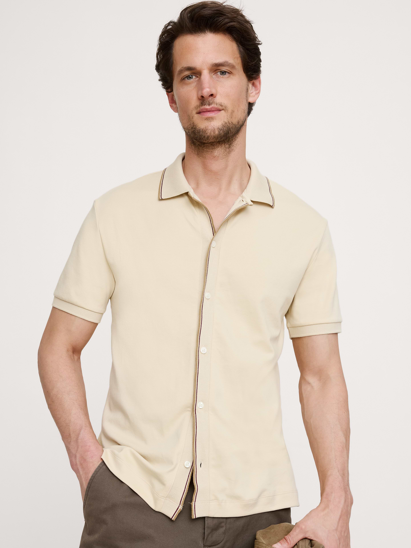 L'image numéro 1 présente Chemise de vacances au toucher luxueux