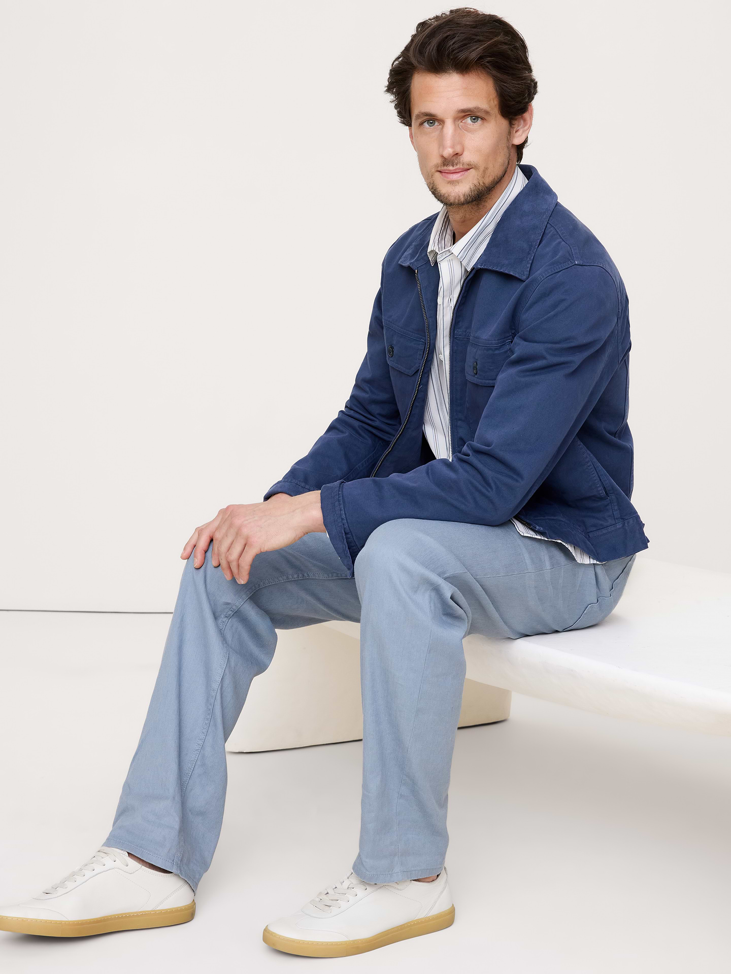 L'image numéro 6 présente Pantalon Voyageur droit en lin et coton