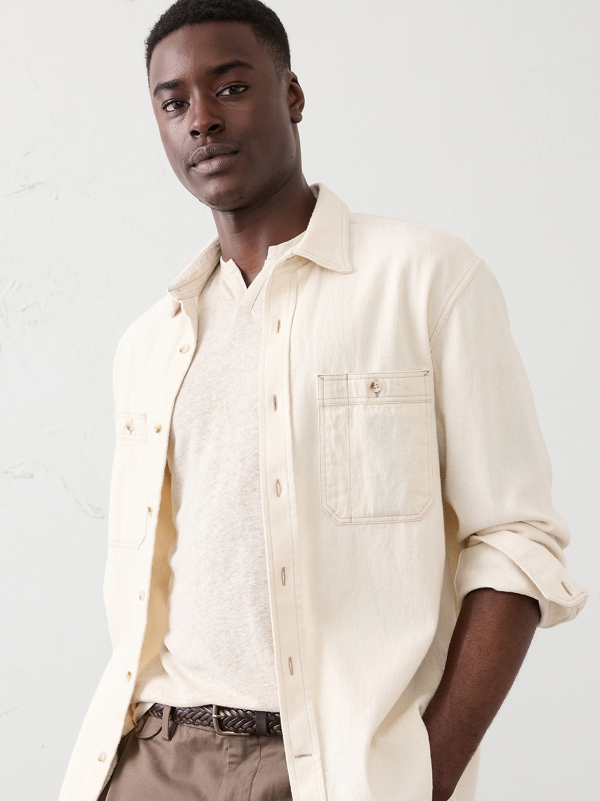 Standard-Fit Linen-Blend Notch T-Shirt | Banana Republic Factory